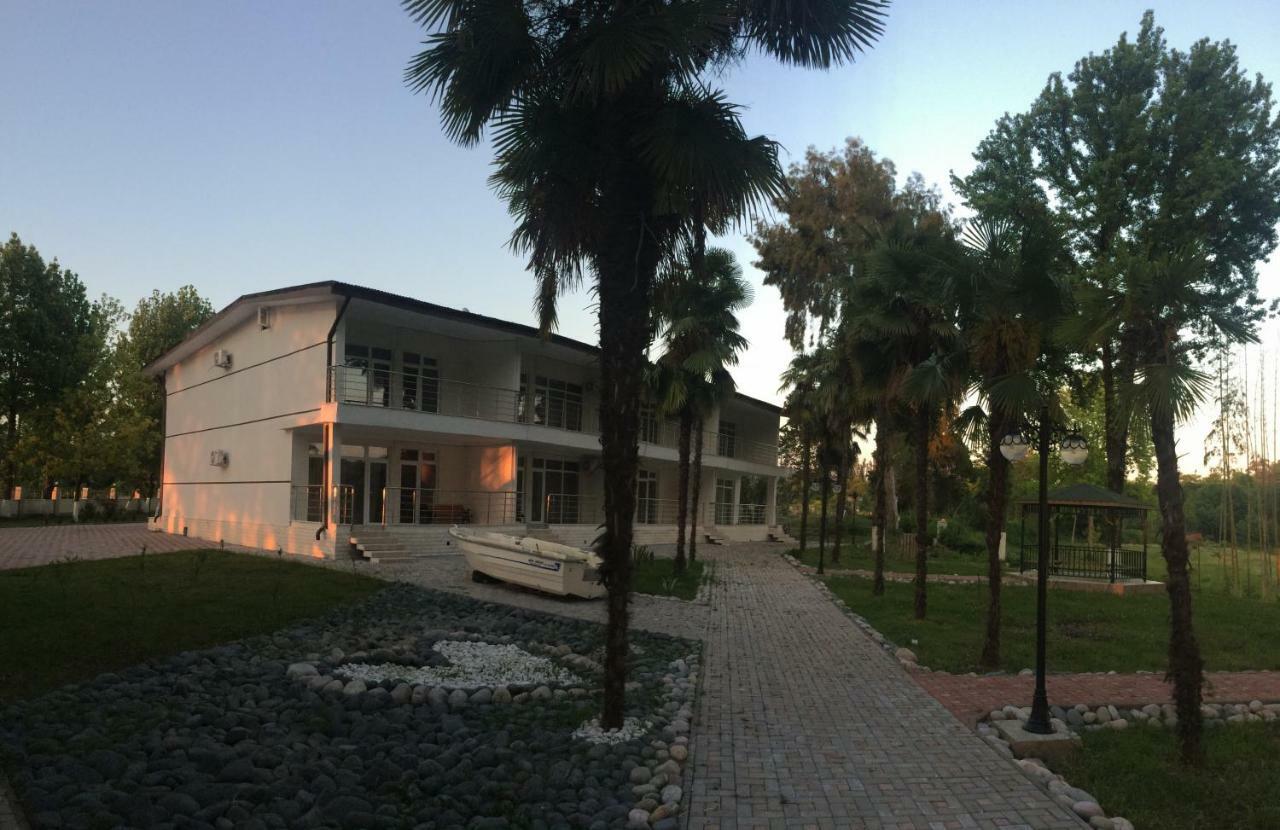 Апартаменты Гостевой Дом Агудзера Gulrip'shi Bagian luar foto
